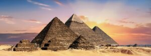 Pyramides