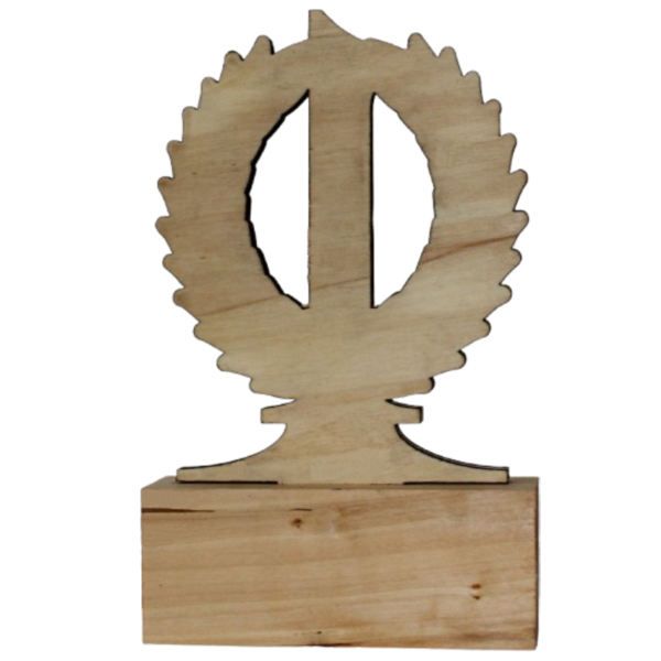 Trophée en bois en forme de chiffre un - vue arrière