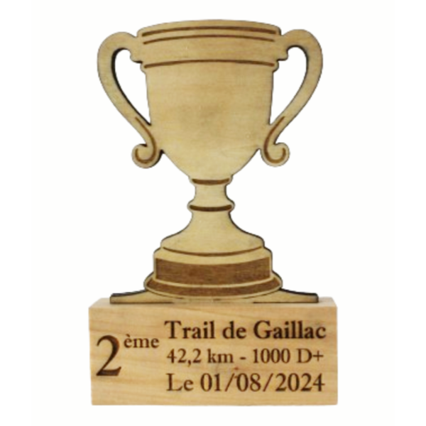 Trophée en bois en forme de coupe - 2ème