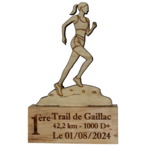 Trophée en bois de course à pied - femme - vue de face