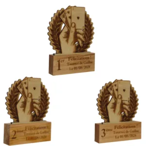 Trophées de belote en bois - vue de belote