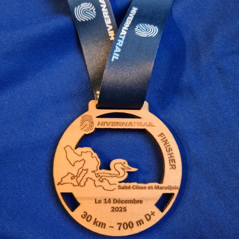 Médaille bois Hivernatrail