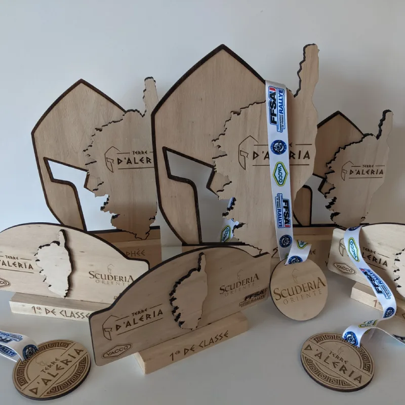 Trophées et médailles de Rallye