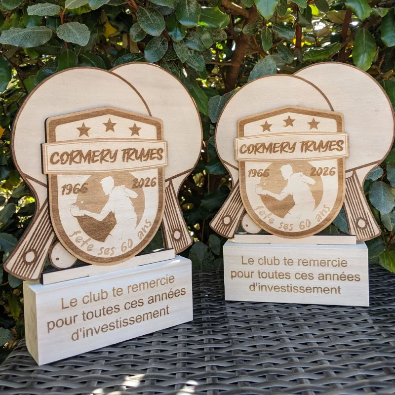 Trophée bois tennis de table